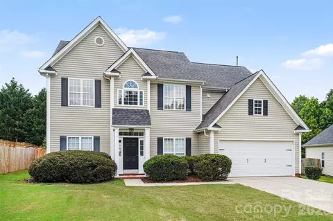 Exterior - 2001 Keystone Ct, Monroe, NC 28110 photo 3 of 3