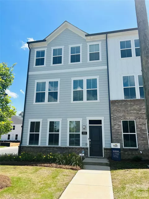 1905 Galloway Rd, Charlotte, NC 28262