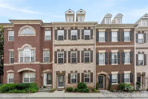160 Winpole Ln, Charlotte, NC 28273