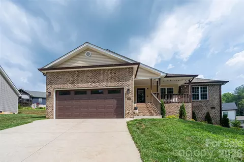 1208 Spring Time Sw Ct SW, Lenoir, NC 28645