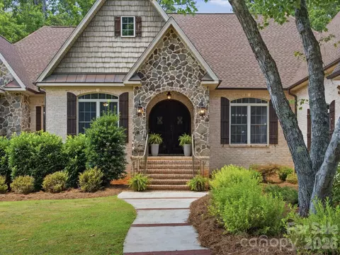 2894 Lakeshore Dr, Chester, SC 29706