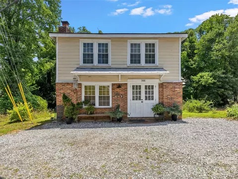 144 E Howard St, Tryon, NC 28782