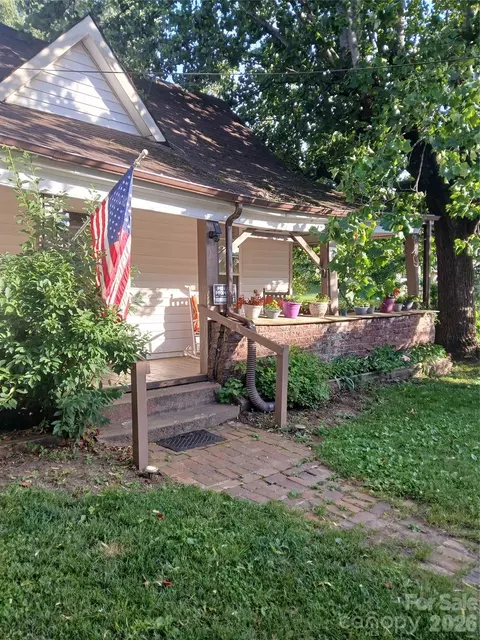344 W Haywood St, Asheville, NC 28801