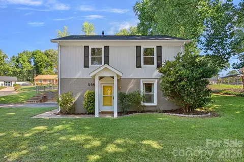 5662 Coulee Pl, Charlotte, NC 28217