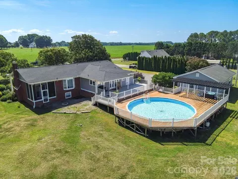 809 New Sterling Rd, Stony Point, NC 28678