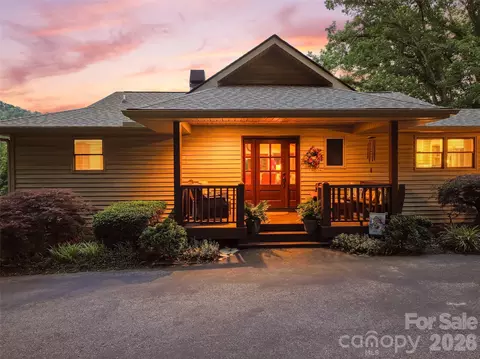 Exterior - 359 Saddlebrook Ln, Clyde, NC 28721 photo 3 of 8