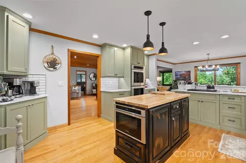 Kitchen - 359 Saddlebrook Ln, Clyde, NC 28721 photo 7 of 7