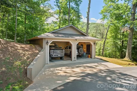 Exterior - 359 Saddlebrook Ln, Clyde, NC 28721 photo 6 of 8