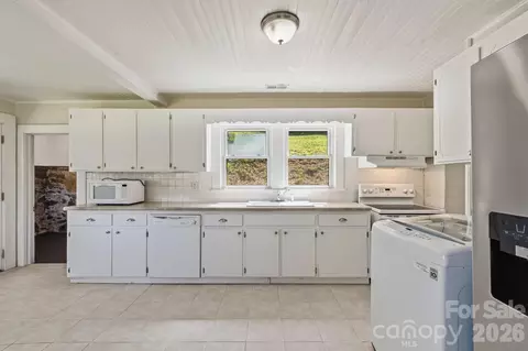 Kitchen - 441 Main St, Clyde, NC 28721 photo 1 of 2