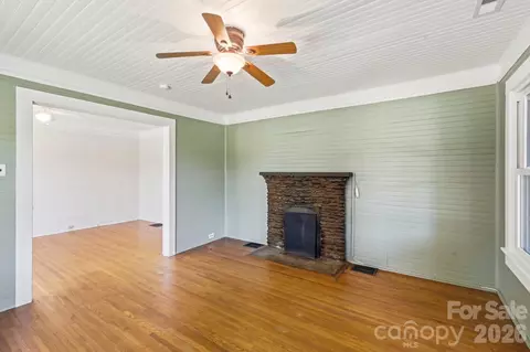 Living - 441 Main St, Clyde, NC 28721 photo 3 of 6