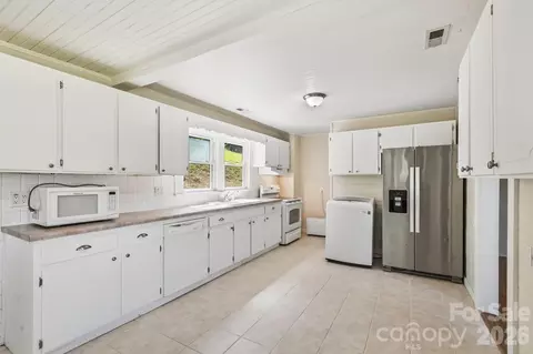 Kitchen - 441 Main St, Clyde, NC 28721 photo 2 of 2