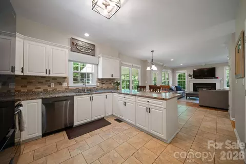 Kitchen - 237 Windsor Forest Cir, Fletcher, NC 28732 photo 2 of 3