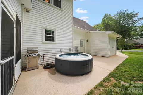 Other - 237 Windsor Forest Cir, Fletcher, NC 28732 photo 7 of 8