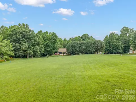 1147 Creekside Dr, Conover, NC 28613 photo 11