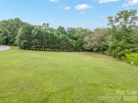 1147 Creekside Dr, Conover, NC 28613 photo 10