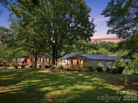 7511 Virginia Rdg, Connelly Springs, NC 28612