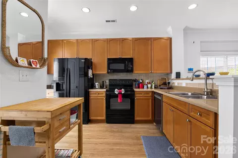 Kitchen - 278 Davidson Gateway Dr, Davidson, NC 28036 photo 2 of 3