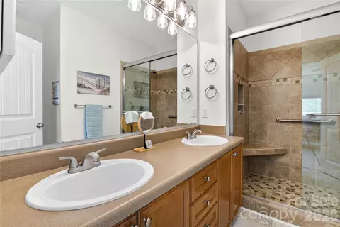 Bath - 278 Davidson Gateway Dr, Davidson, NC 28036 photo 1 of 2