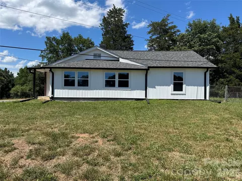 3812 Cliffside Rd, Mooresboro, NC 28114