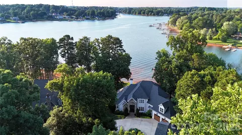 182 Malibu Rd, Mooresville, NC 28117