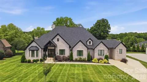 10035 Whispering Falls Ave, Charlotte, NC 28227