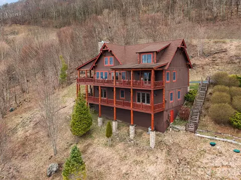 635 Acorn Nvno Nvno, Zionville, NC 28698