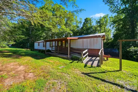 300 Excelsior Dr, Connelly Springs, NC 28612