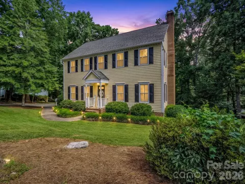 2720 Steeplechase Rd, Gastonia, NC 28056
