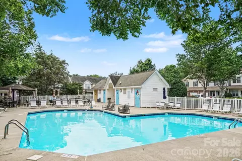 Exterior - 471 Delta Dr, Fort Mill, SC 29715 photo 3 of 4
