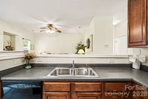 Kitchen - 471 Delta Dr, Fort Mill, SC 29715 photo 1 of 2