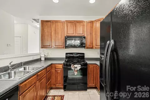 Kitchen - 471 Delta Dr, Fort Mill, SC 29715 photo 2 of 2