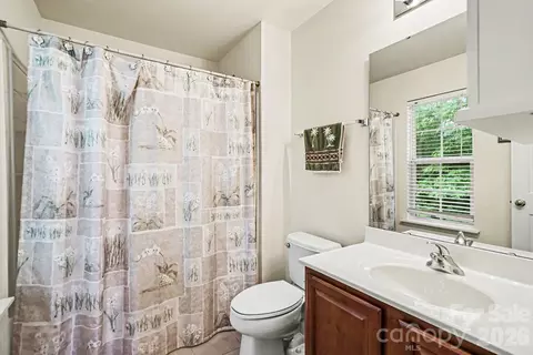 Bath - 471 Delta Dr, Fort Mill, SC 29715 photo 2 of 3