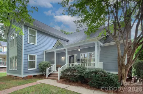 2000 Victorian Pl, Charlotte, NC 28203