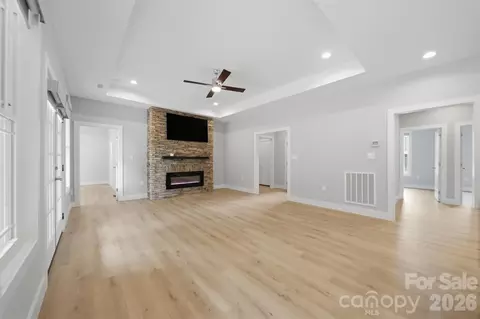 3342 48th Ne 6b Ave NE #6B, Hickory, NC 28601