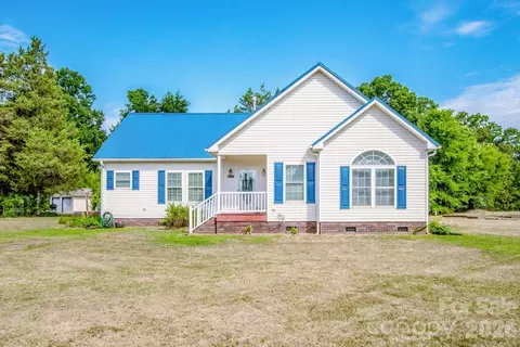 2860 Needmore Rd, Woodleaf, NC 27054