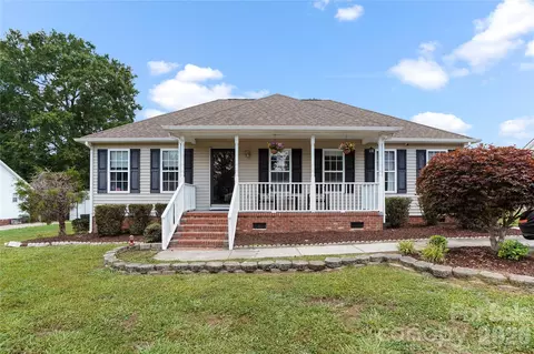 1668 Quail Rush Dr, Rock Hill, SC 29730