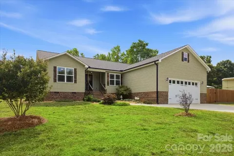 3788 Rene Ln, Maiden, NC 28650
