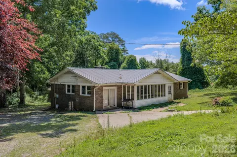 886 Pearidge Rd, Bostic, NC 28018