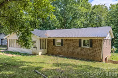 Exterior - 886 Pearidge Rd, Bostic, NC 28018 photo 3 of 7