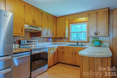 Kitchen - 886 Pearidge Rd, Bostic, NC 28018 photo 1 of 3