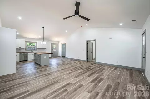 Living - 2033 Bailey Dr, Hickory, NC 28601 photo 1 of 3