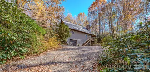 410 Avena Rd, Black Mountain, NC 28711