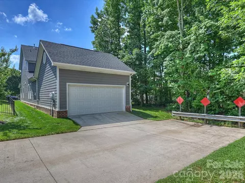 Exterior - 5123 Soaring Eagle Ln, Mint Hill, NC 28227 photo 6 of 6