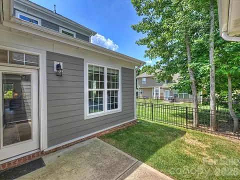 Exterior - 5123 Soaring Eagle Ln, Mint Hill, NC 28227 photo 5 of 6