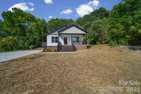 993 13th St, Lancaster, SC 29720