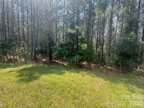 105 Stoney Brook Trl, Mooresboro, NC 28114