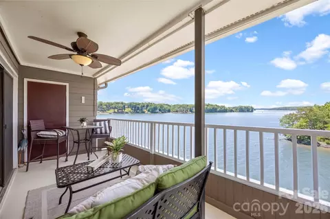 9808 Emerald Point 10 Dr #10, Charlotte, NC 28278
