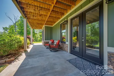 398 Mapleton Ln, Columbus, NC 28722 photo 38