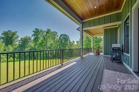 398 Mapleton Ln, Columbus, NC 28722 photo 21