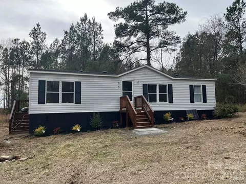 66 Royal E Hl E, Winnsboro, SC 29180